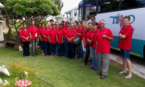 Elim Tehuis besoek De Kelders tuine